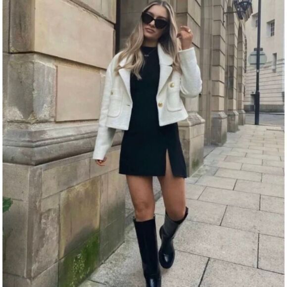 Zara Gold Tone Buttons Textured Weave Cream Oyster Cropped Blazer sz M Medium NW - Picture 2 of 12